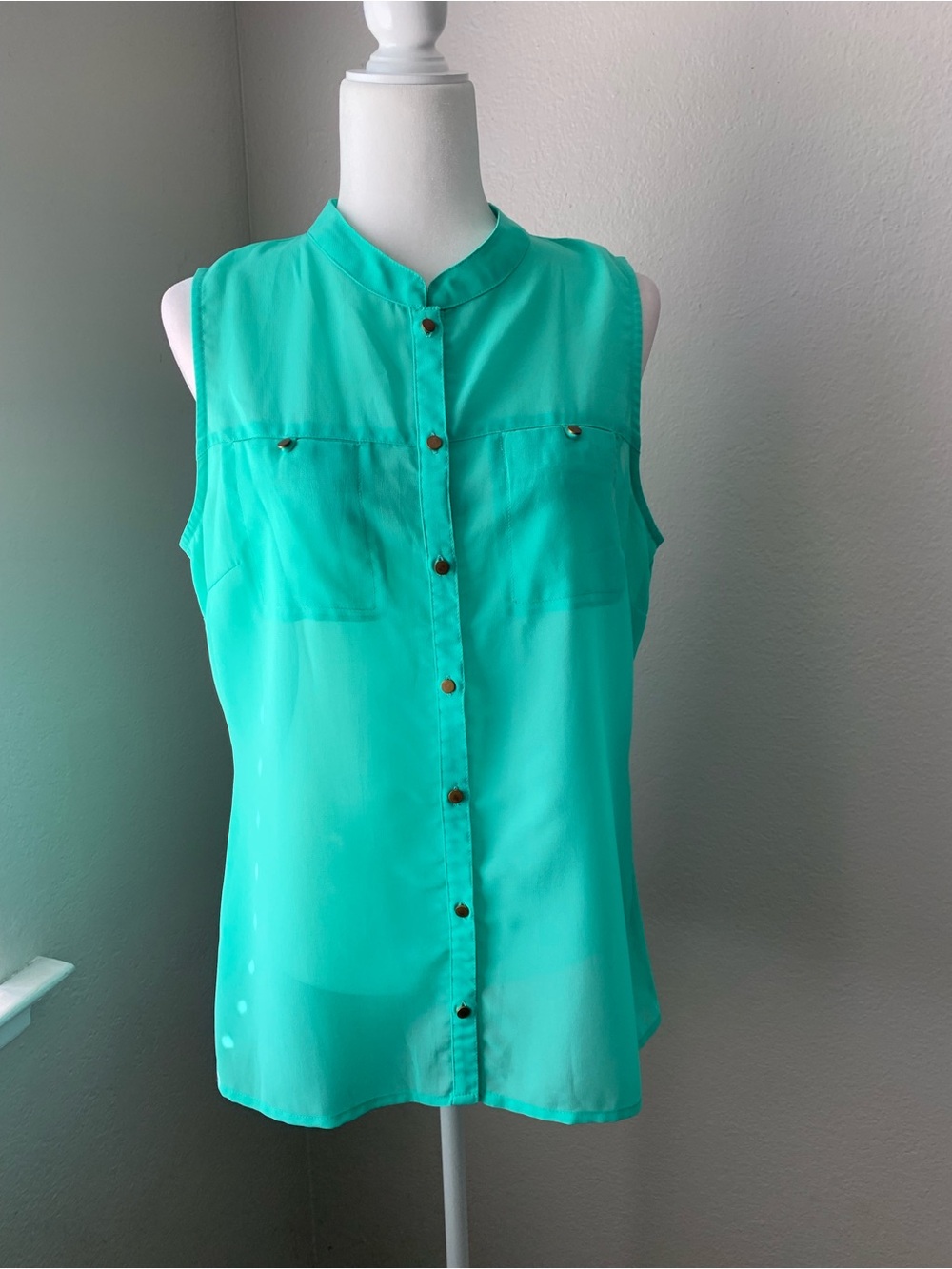 Sleeveless Mint Aqua Button-Front Blouse